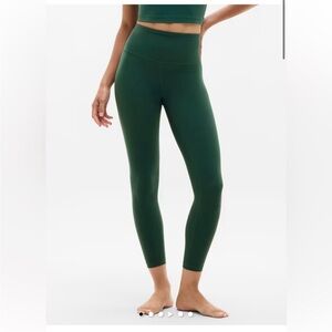 Athleta Powervita 7/8 length Green Leggings